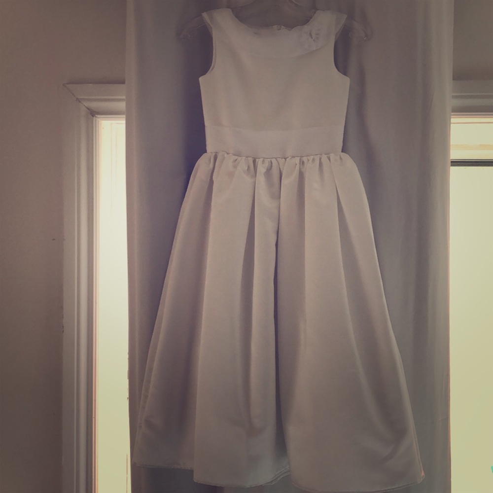 BNWT Satin Organza white boat neck party dress